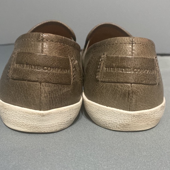 FRYE Women’s Dylan Slip On - Picture 5 of 13